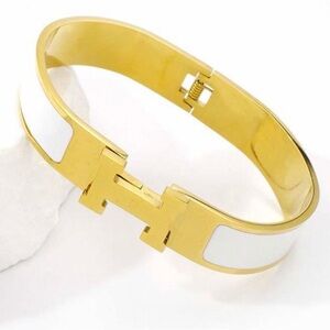 18K Gold Plated Stainless Steel Bangle